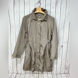 Garnet Hill Women’s Size 10 Tan Rain Jacket! #600